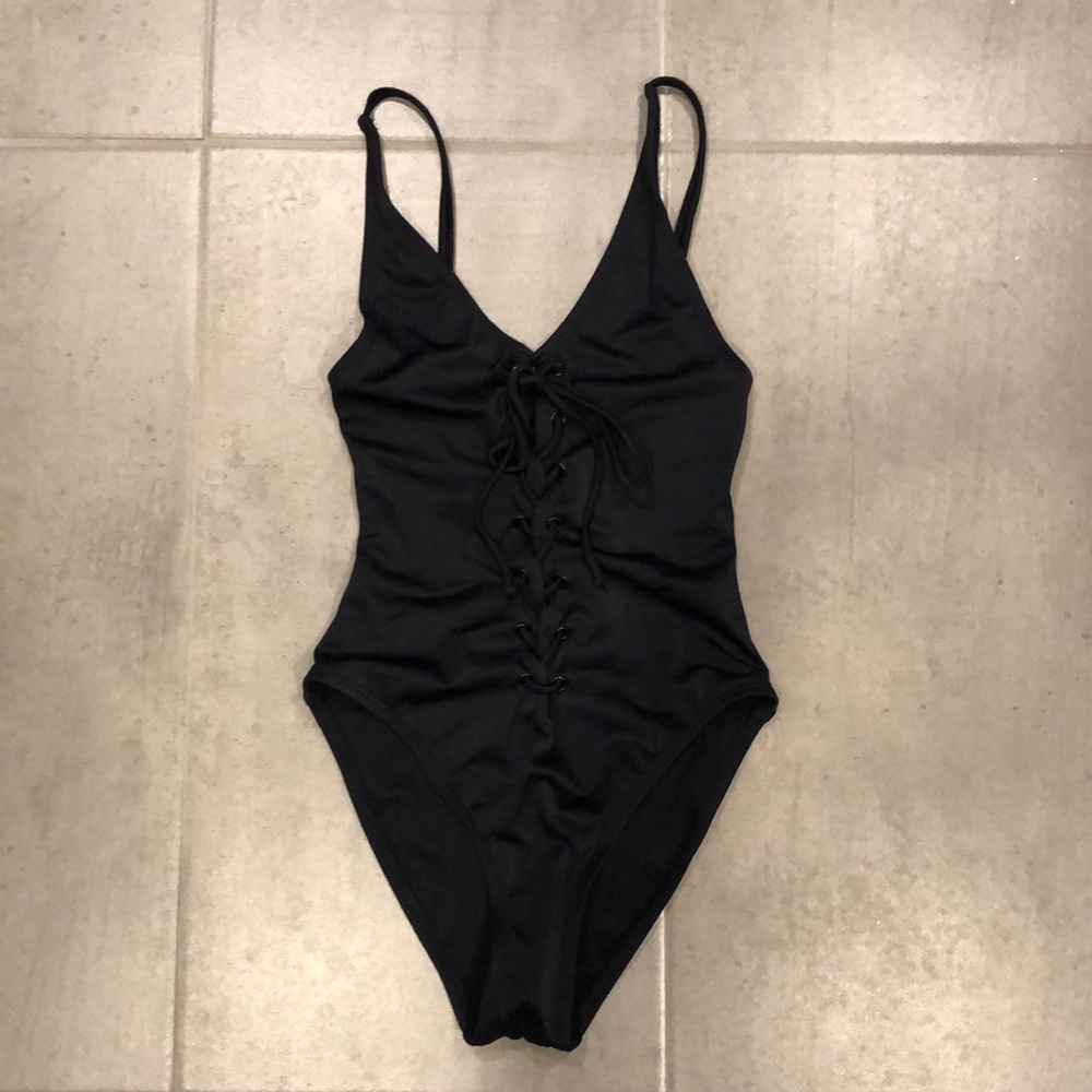 NEW Nasty Gal swimsuit - Picture 2 of 2